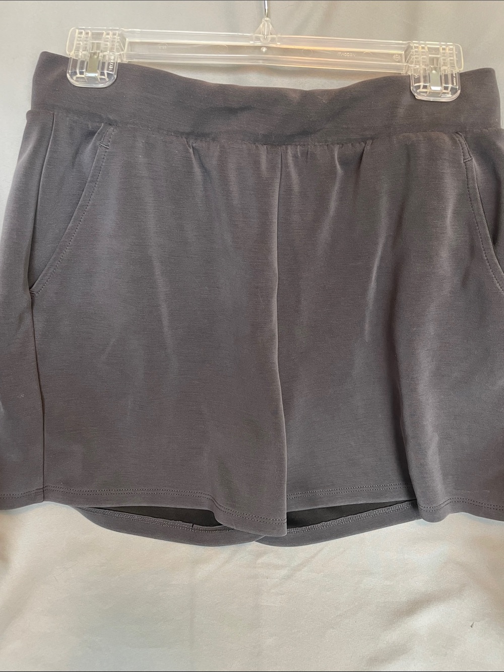 Women’s Lazypants Casual Wide Elastic-Waist Shorts — Gray Medium